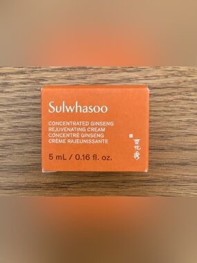 Sulwhasoo Concentrated Ginseng Rejuvenating Cream - New 5ml